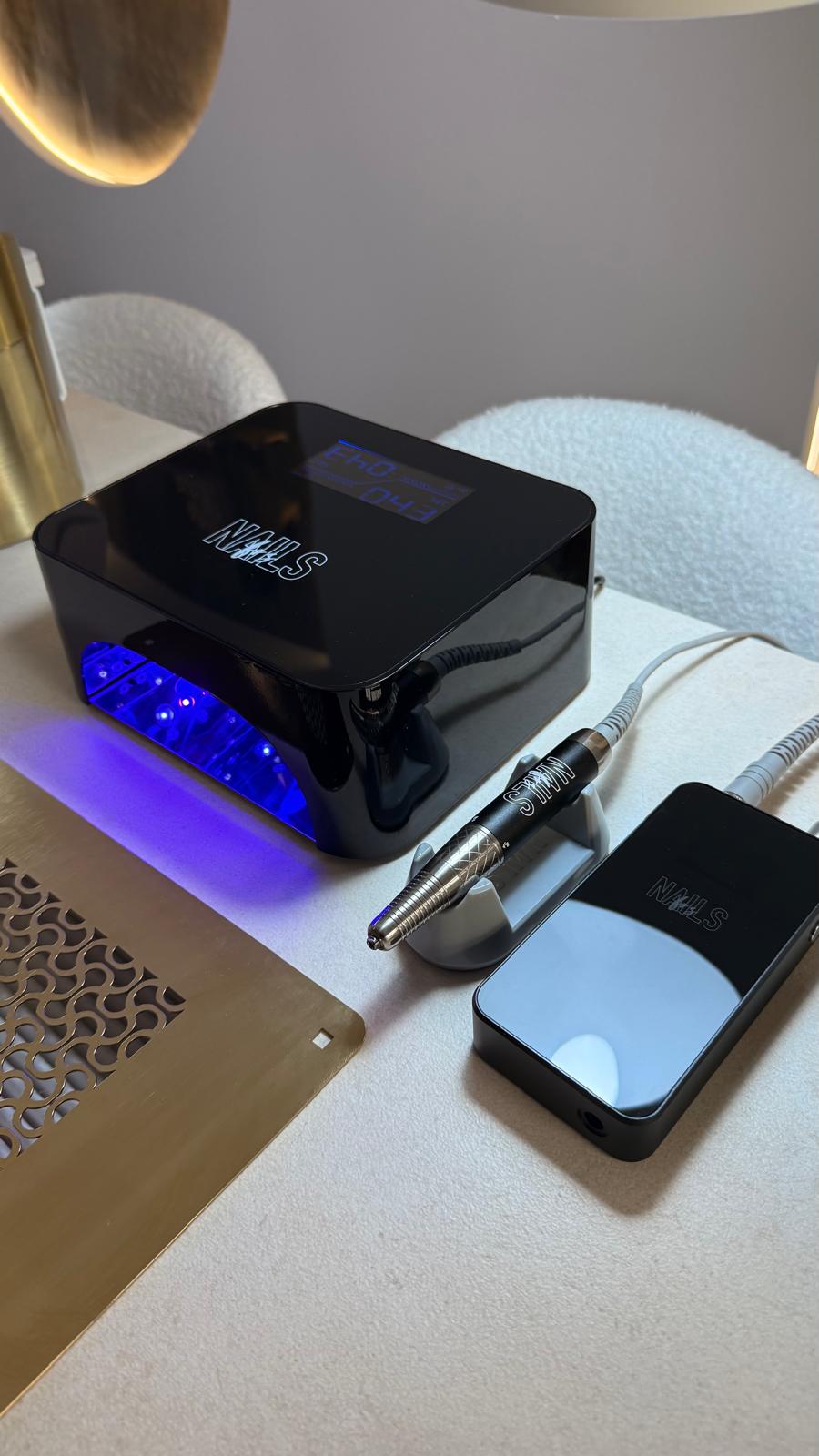 Lampe UV/LED Professionnelle NAILS FRS BLACK - NAILS FRS