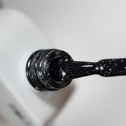 Pinceau du Gel Polish Galaxy, paillettes argentées dans une base noire